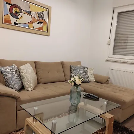 Apartment Stan Na Dan Modrica